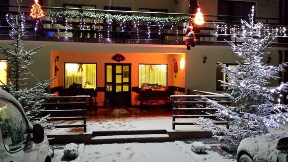 Sîmbăta de Sus Pensiunea Roua Muntilor מראה חיצוני תמונה