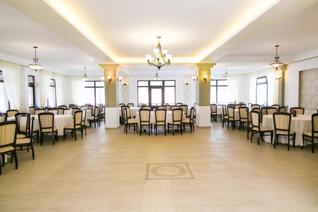 Sîmbăta de Sus Pensiunea Roua Muntilor מראה חיצוני תמונה